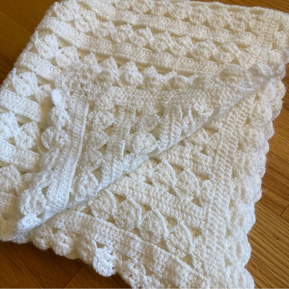Beautiful Hand Crochet Afghan Baby Blanket 40”x48” White/Cream Gender Neutral - Picture 2 of 6
